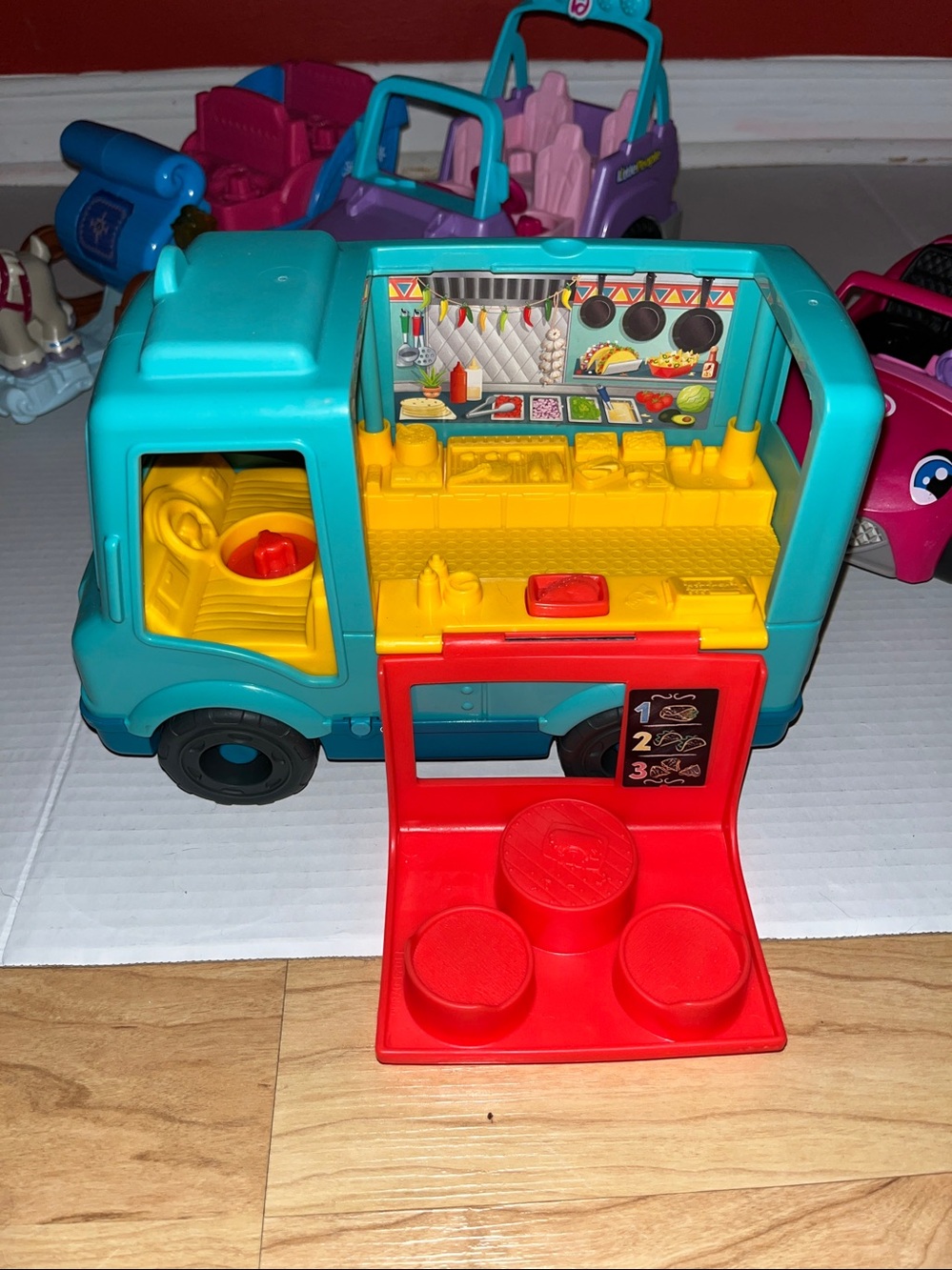 Little people Cars convertible & Jeep Barbie Taco truck 2 Sleigh Frozen Princess - Picture 8 of 16
